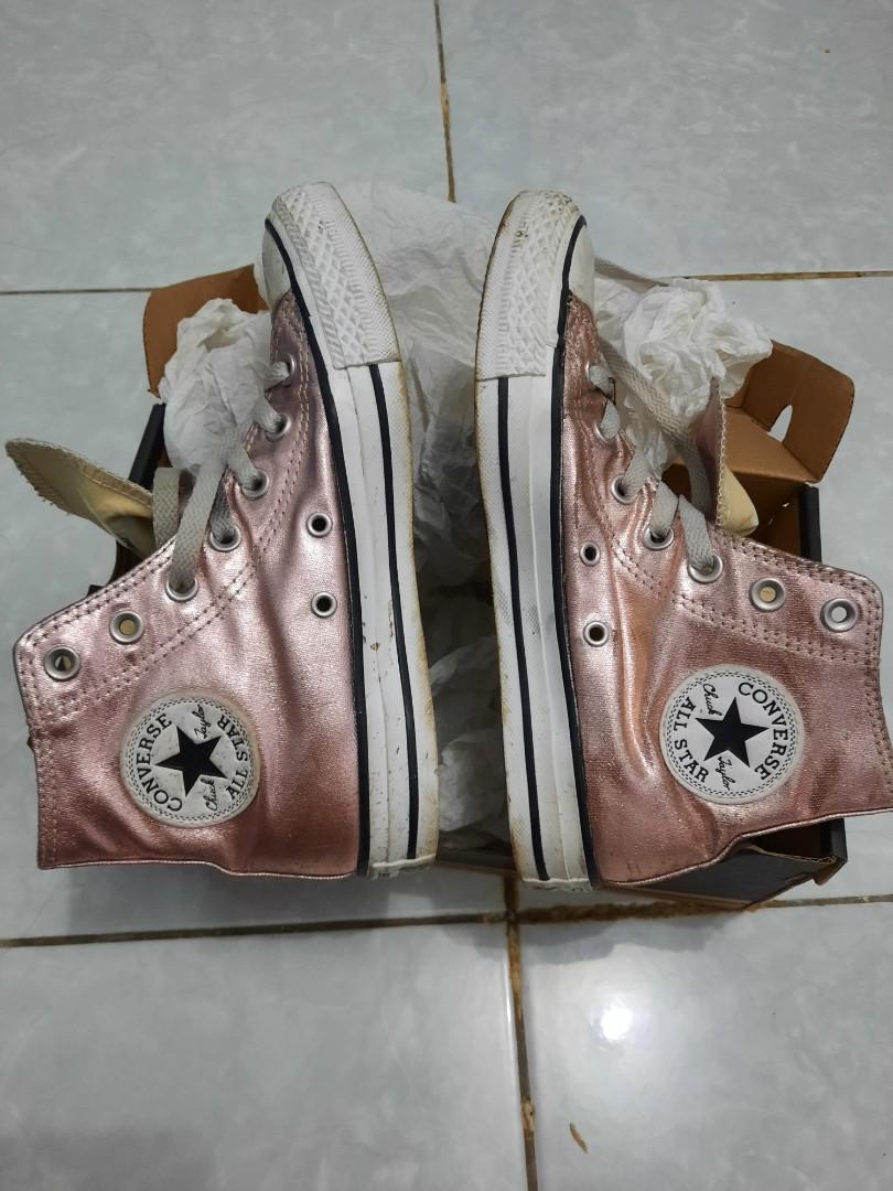 rose quartz metallic converse