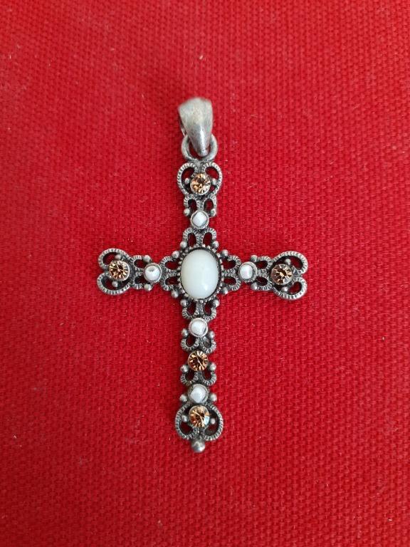 Crucifix Pendant (Category: Religious Items) located in Paranaque City. Submitted by donjuan_thegreat (Listing ID 1056652111, Image 1). Description: Item in very good used condition Purchased in France Made with glass crystals and plastic beads on Silver plated metal Dimensions: L 3.3 cm, H 5 cm For pick-up in UPS 5 Paranaque or can ship at buyers expense.