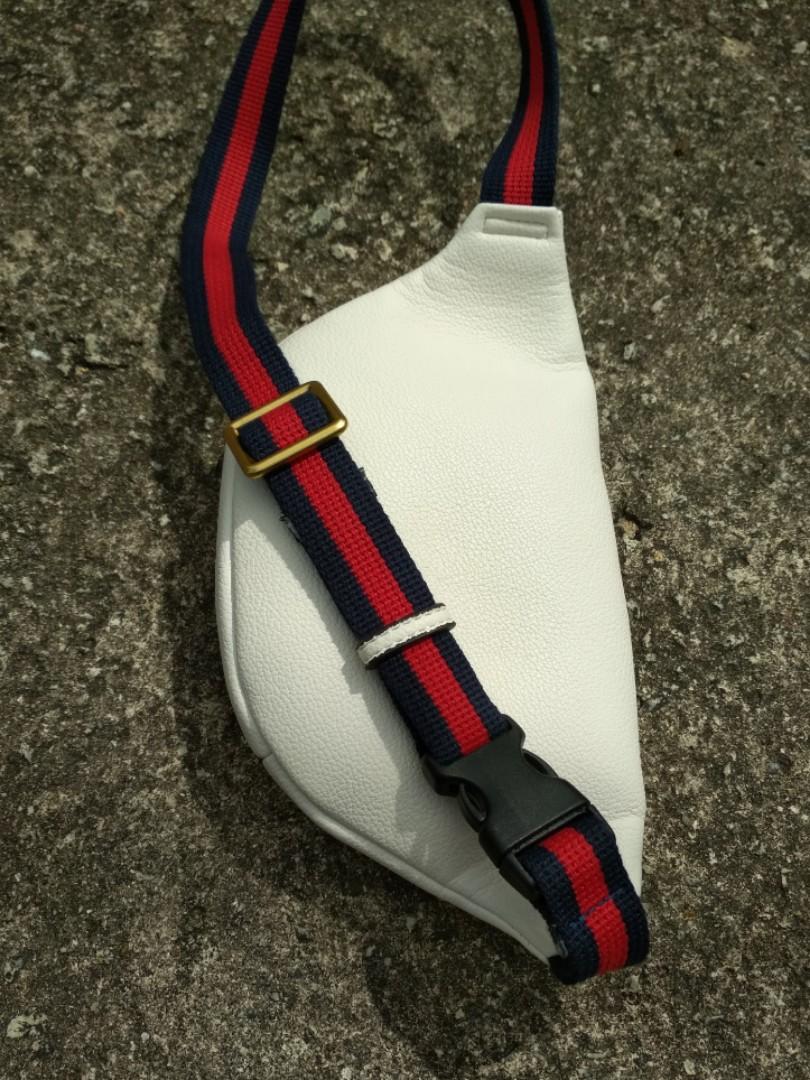 Gucci Waist bag, Fesyen Wanita, Tas & Dompet di Carousell