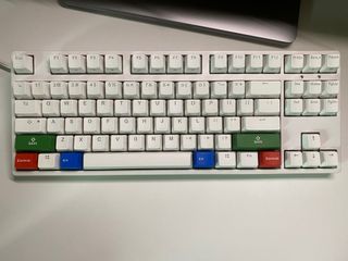 （分類：）位於 。 由 royljw 提交（商品編號 1056472901，圖片 1）。簡介： 。