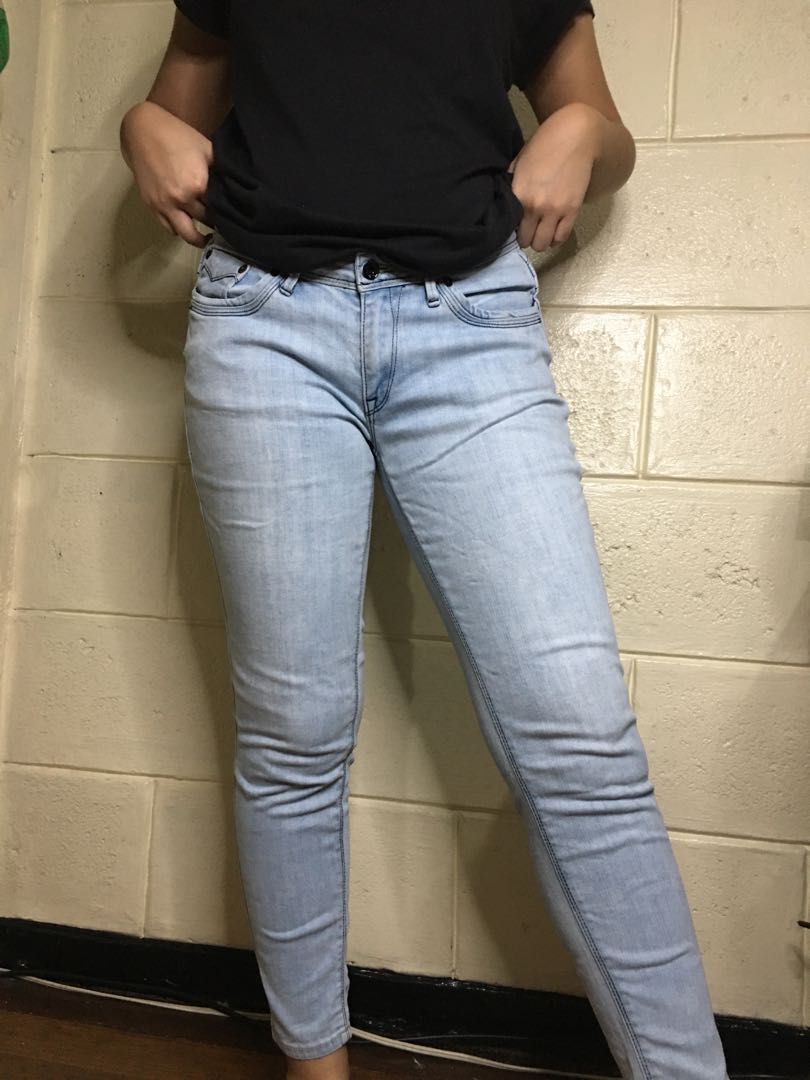 blue jeans light