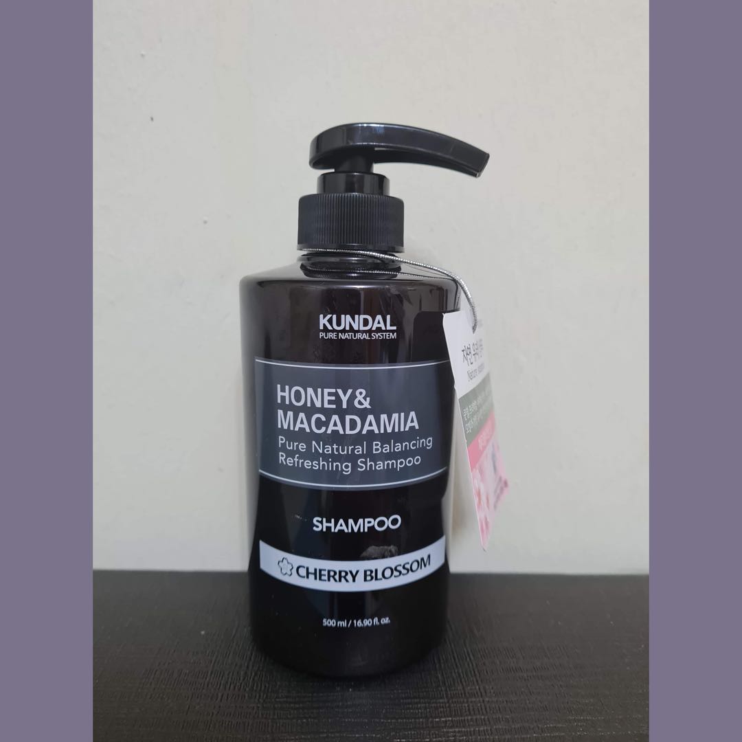 [KUNDAL] Cherry Blossom Honey & Macadamia Shampoo 500ml, Beauty