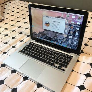 Macbook Pro 13-in (Early 2011) i5 4gb