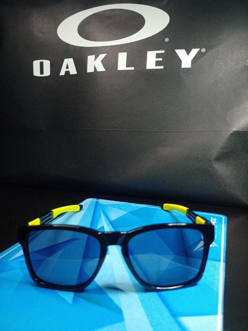 Oakley online catalyst vr46