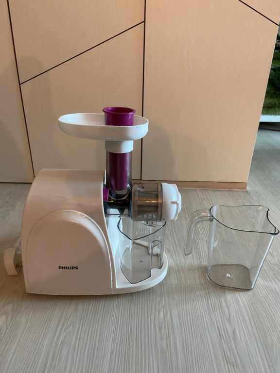 Philips Slow Juicer (Viva Collection) (HR1830/03), TV & Home Appliances