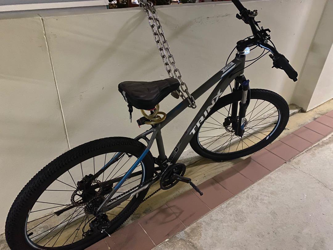 TRINX (Category: Bicycles) located in Singapore. Submitted by jonaschoww (Listing ID 1056576067, Image 2). Description: I used this bike for grabfood used only about 10 times and im lazy to do grabfood liao too tired the bicycle park at my house n rot what u see is what u get freebies are lights should be working and oso a bicycle lock and free phone holder. Im not in a rush to sell so no lowballer pls i wont entertain.