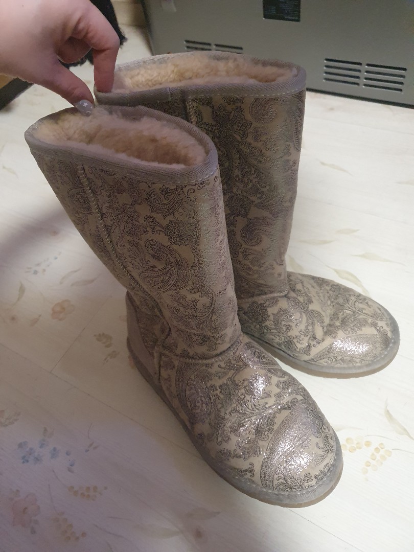 Paisley uggs online