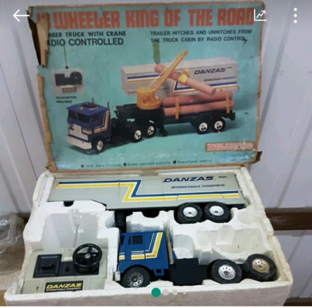 NIKKO 18 WHEELER RCトレーラー Nikko - Truck & Trailer 18-Wheeler Radio-Controlled (with box)