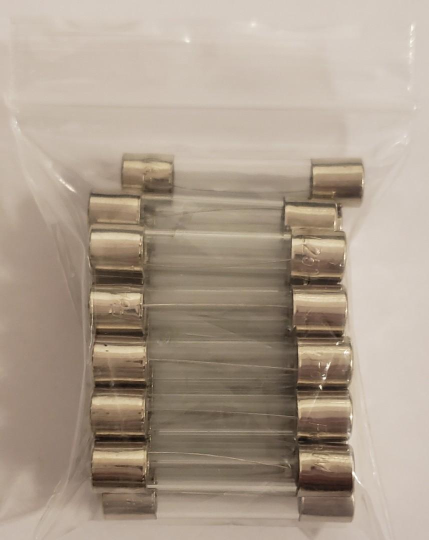 8a 250v fuse 保險絲 18支