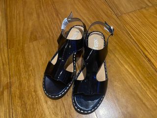 Preloved Shoes Collection item 1
