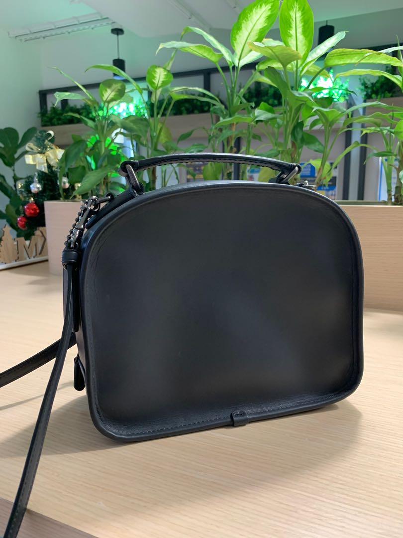Coach lunch on sale pail crossbody
