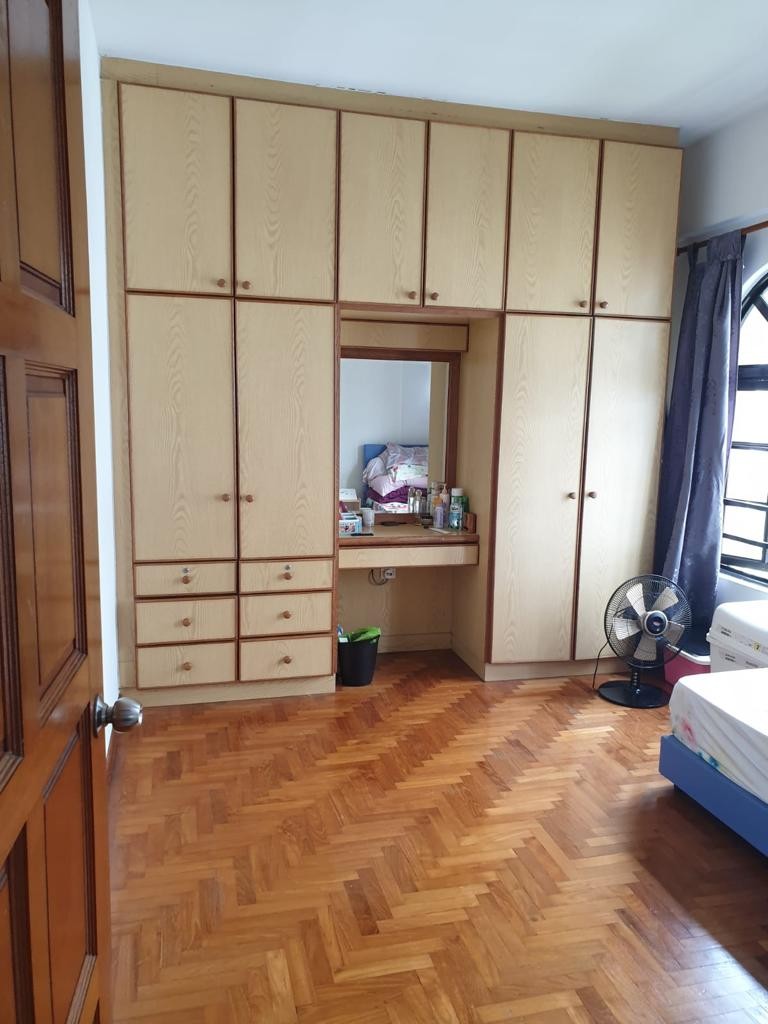 (Category: ) located in . Submitted by richardlimck (Listing ID 1056717803, Image 1). Description: .