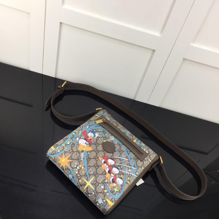 Gucci donald discount duck messenger bag