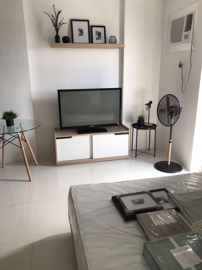 (Category: ) located in . Submitted by absolut8 (Listing ID 1056701290, Image 1). Description: .