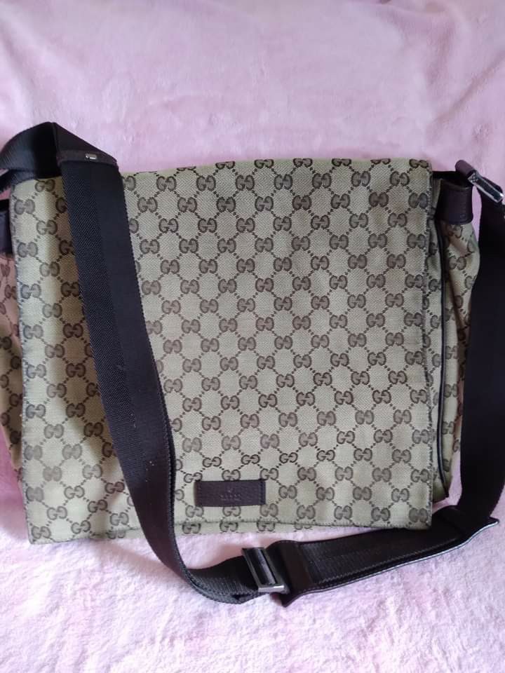 large gucci messenger bag