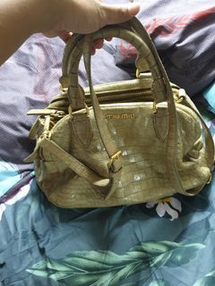 (Category: ) located in . Submitted by chanelbrand (Listing ID 1056745828, Image 1). Description: .