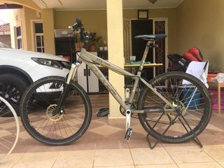 MTB KHS DJ300 complete Kona Stuf Frame 17 Sports