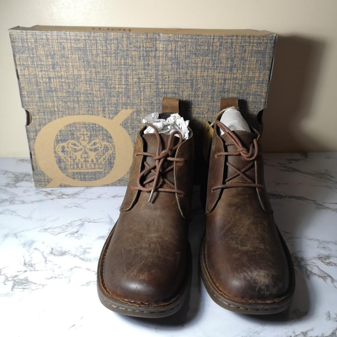 Born henrik online chukka boot
