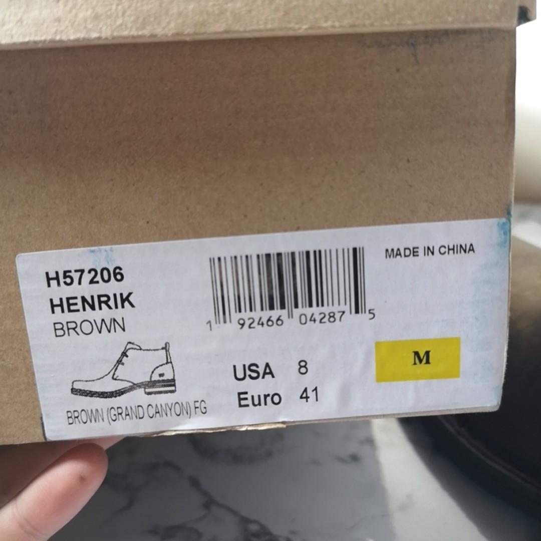 born henrik chukka boot