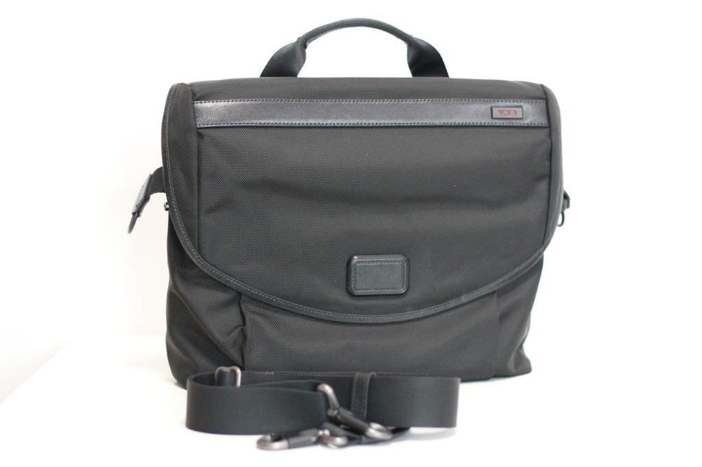 Tumi alpha clearance 2 slim messenger