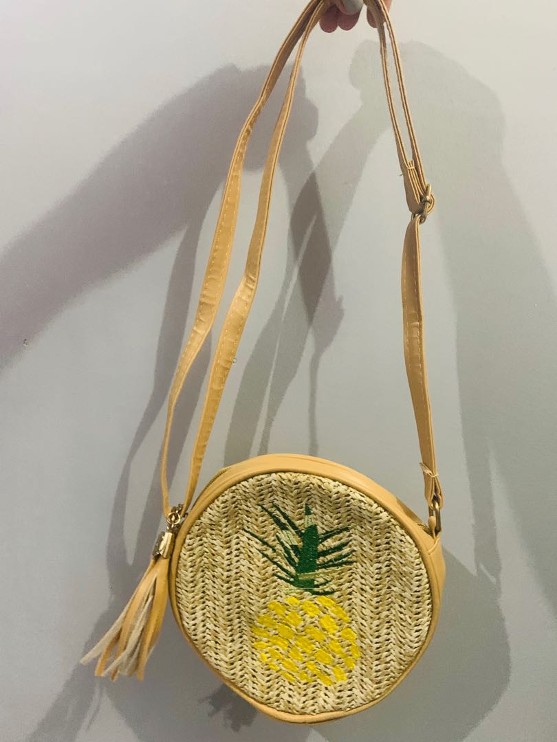 Pineapple sling bag Outlet