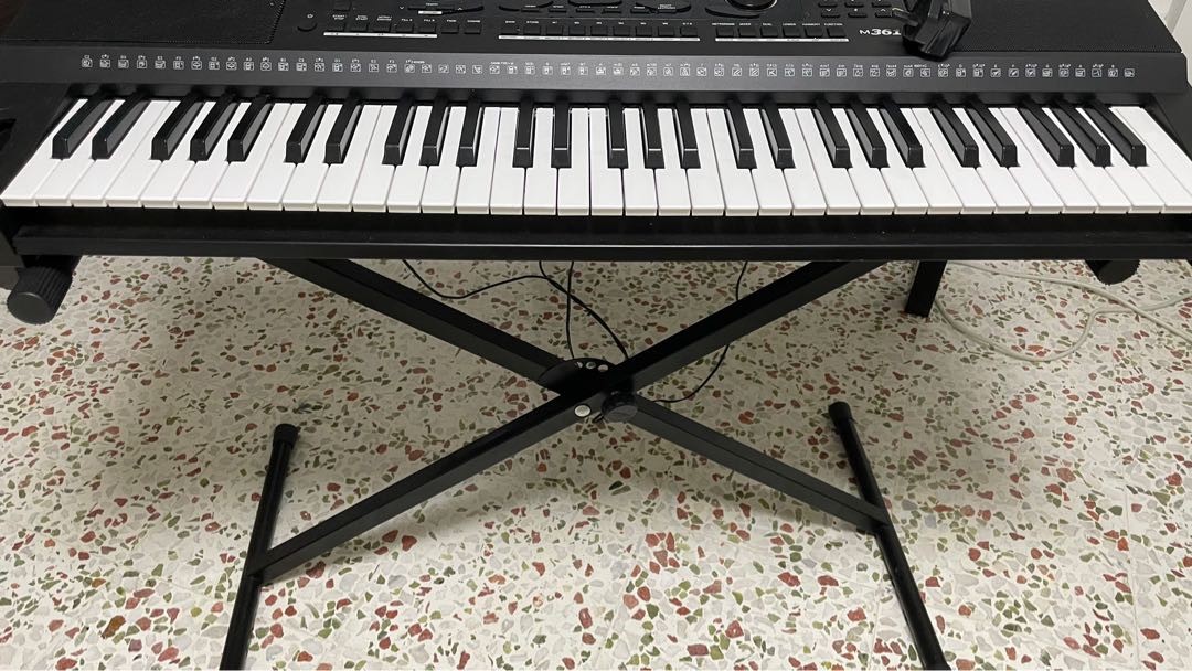 Piano 66 keys for beginner go with stand Hobbies Toys Music