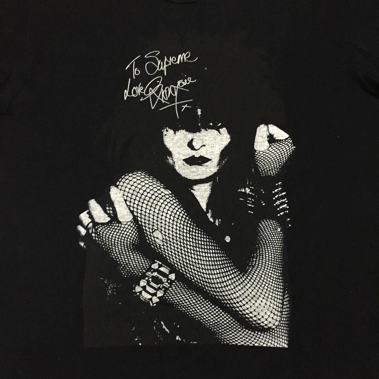 Supreme siouxsie hotsell tee