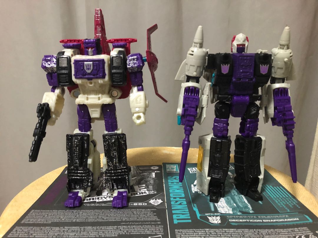 Transformers Siege Apeface and Snapdragon headmasters set, Hobbies