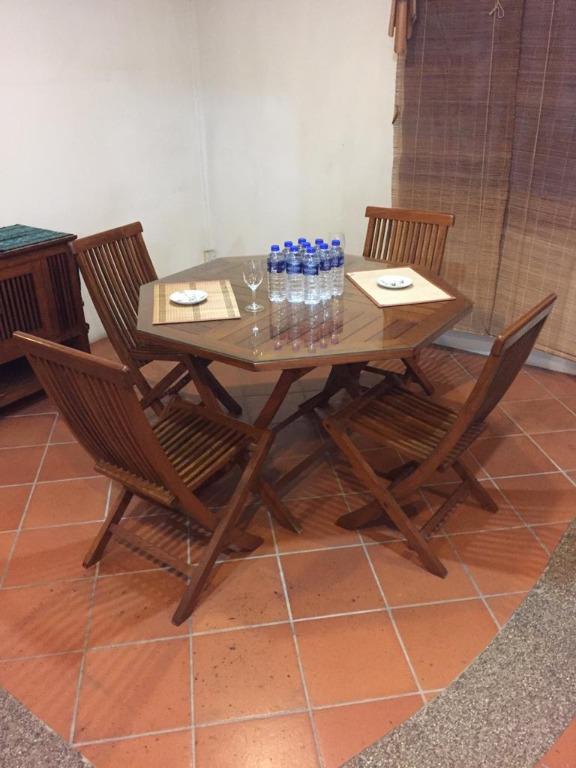400 Unique Octagon Shape Teak Wood, Octagon Dining Room Table Set