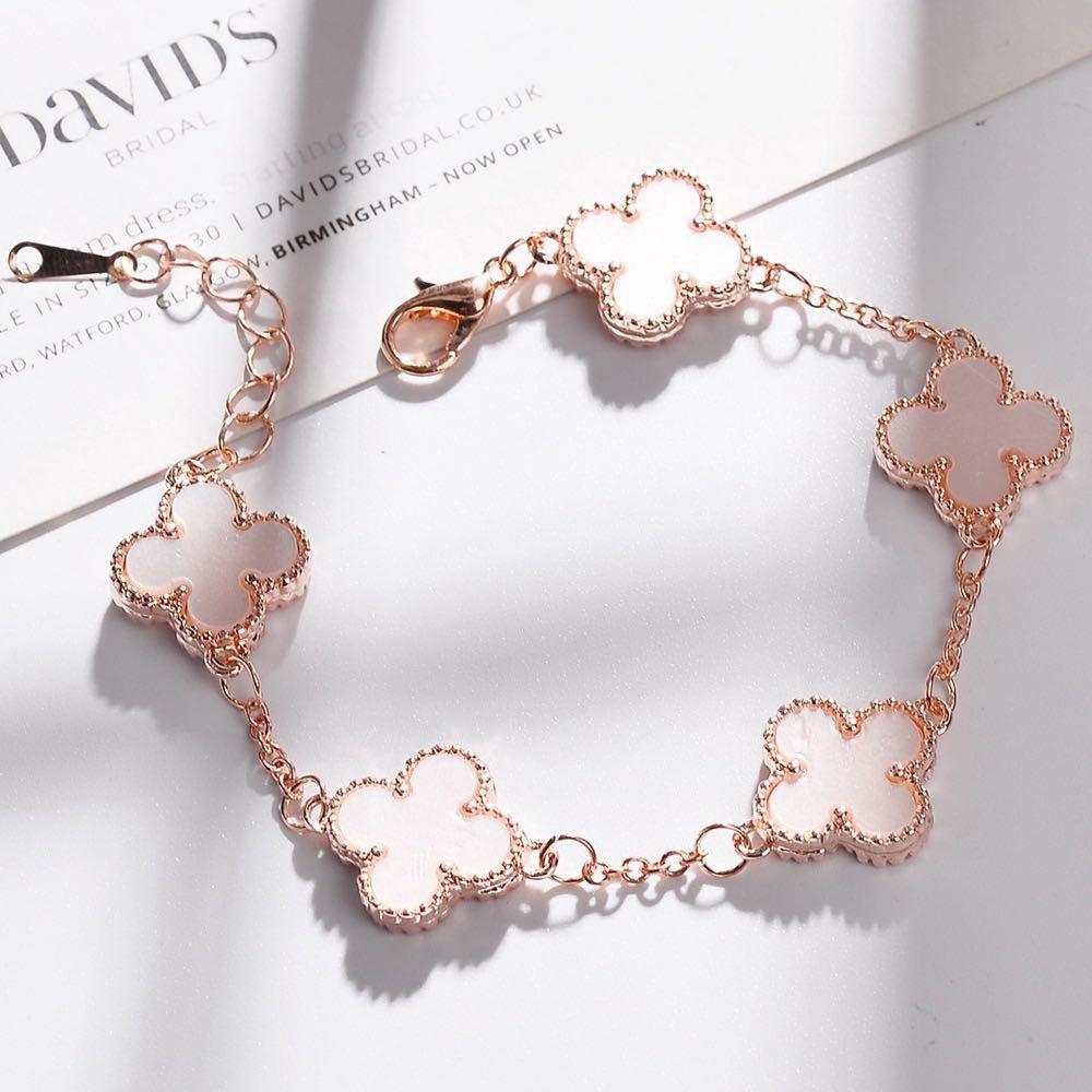 Van cleef bracelet (preorder) (Category: Bracelets) located in Angeles City. Submitted by gogo.sparkle (Listing ID 1056701862, Image 3). Description: .