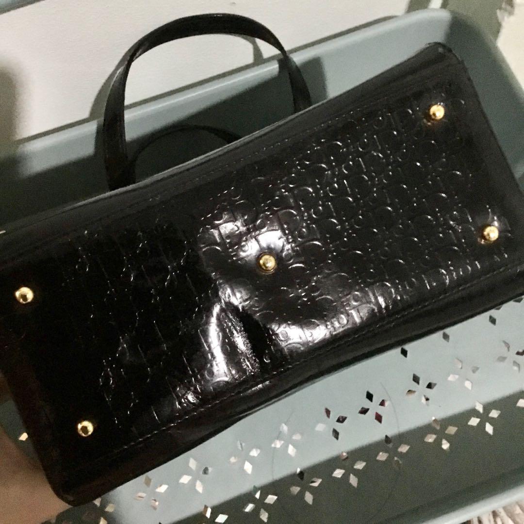 Vintage Dior handbag (Category: Luxury Bags & Wallets) located in Davao. Submitted by erysiphylothrix (Listing ID 1056742011, Image 2). Description: Vintage Christian Dior Zipper has letter markings In pristine condition.
