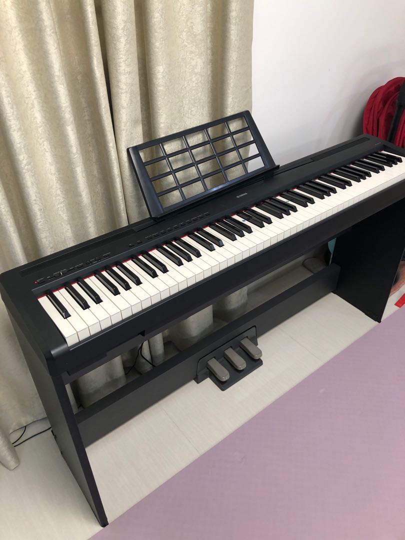 Yamaha P85 digital piano, Hobbies & Toys, Music & Media, Musical