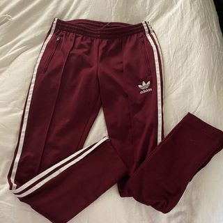 (Category: ) located in . Submitted by herwardrobemnl (Listing ID 1056924190, Image 1). Description: .