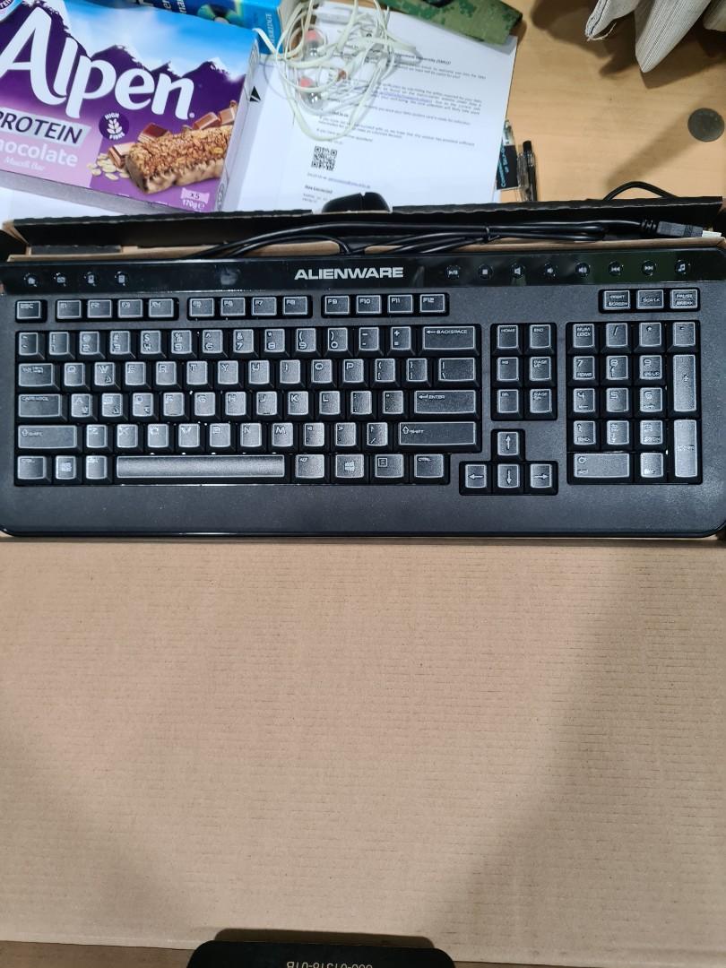 Alienware basic Keyboard (Category: Computer Keyboard) located in Singapore. Submitted by baemin (Listing ID 1057011922, Image 1). Description: Selling alienware keyboard.