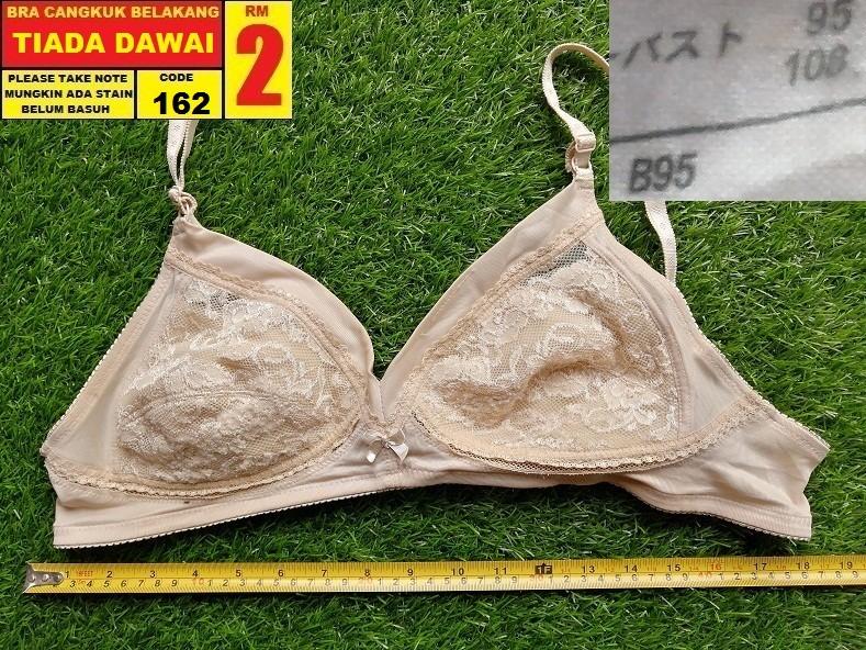 B95 bra size
