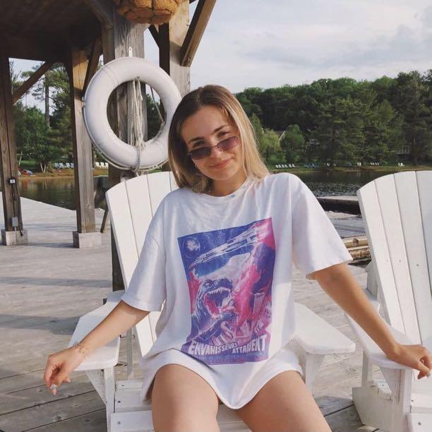 brandy melville les envahisseurs godzilla penelope top godzilla