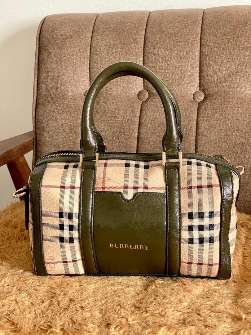 Burberry Doctors bag two way Women s Fashion Bags Wallets Purses Pouches on Carousell