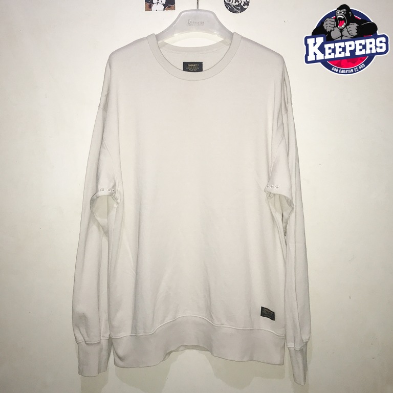 hooters sweater