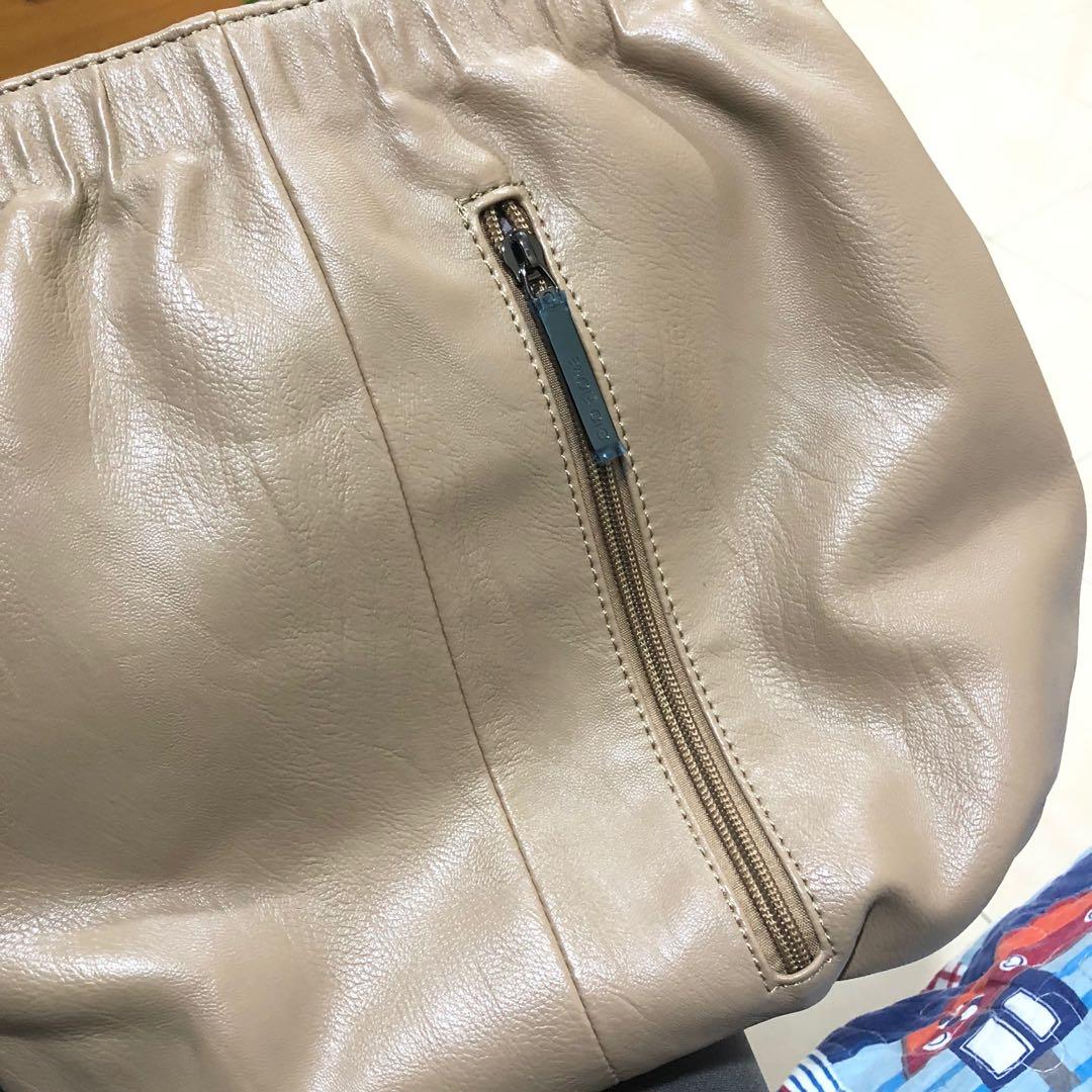 Gio Fiore Bag, Women's Fashion, Bags & Wallets, Purses & Pouches on Carousell