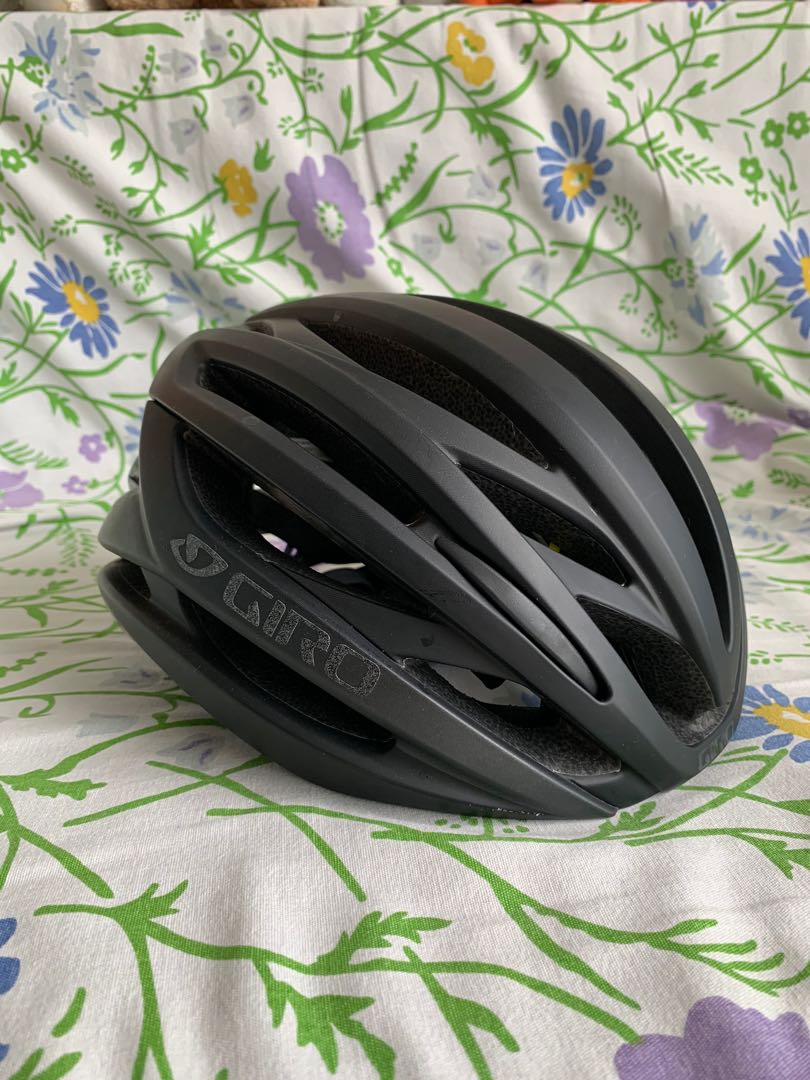 Giro Syntax MIPS Matt Black Bicycle Helmet Size M, Sports Equipment