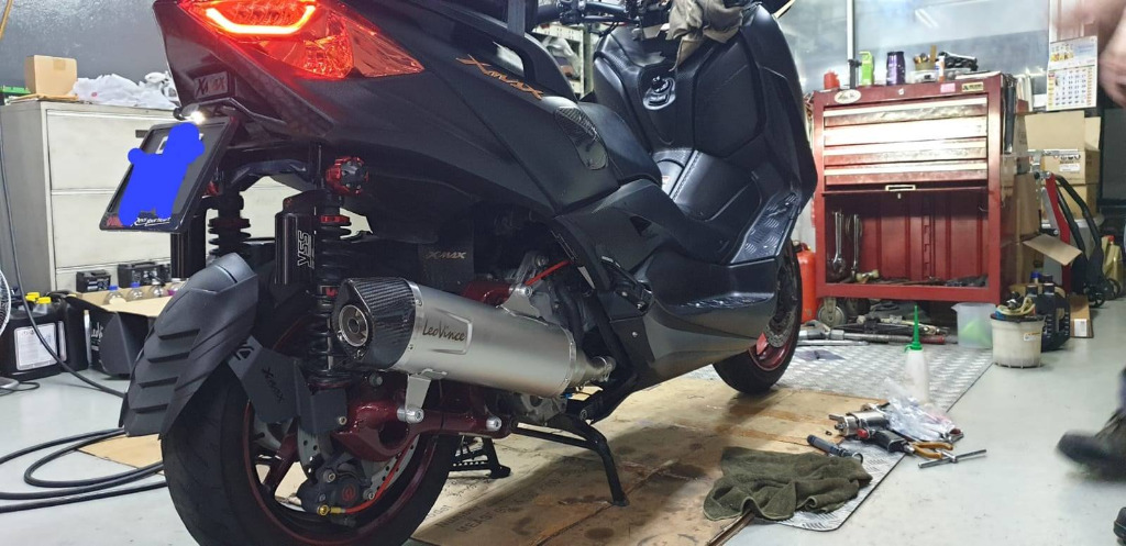leo vince exhaust mt 07