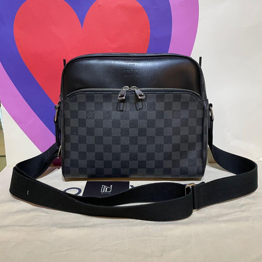 Louis Vuitton Damier Graphite Dayton Reporter PM - Black Messenger Bags,  Bags - LOU775834
