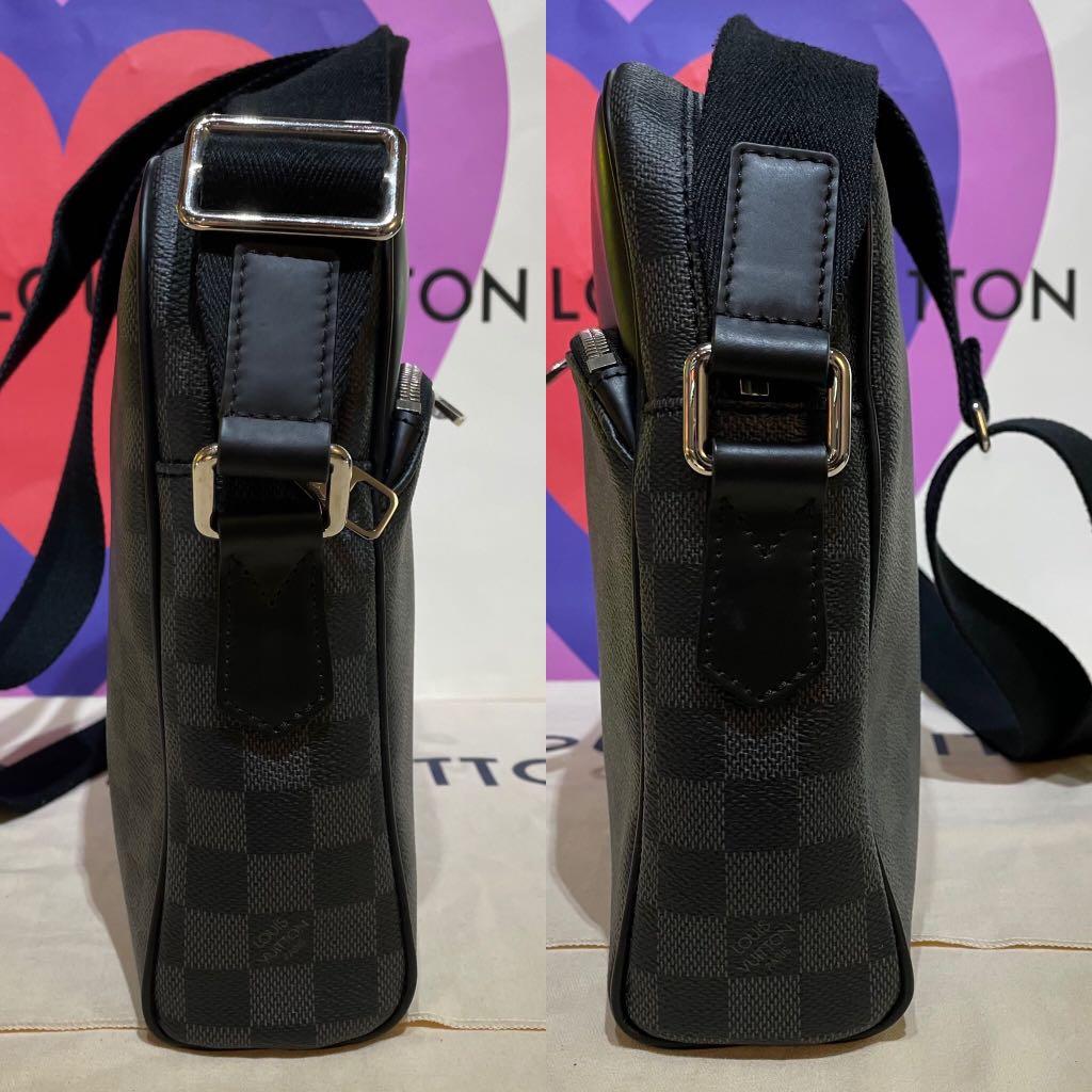Louis Vuitton 2017 Dayton Pm Messenger Bag in Black for Men