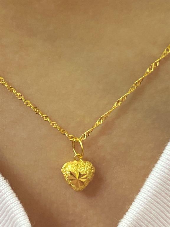 Gold pendant love discount design