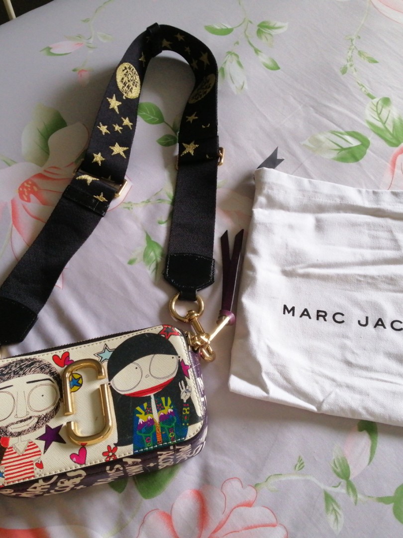 Marc Jacobs Camera bag, Luxury, Bags & Wallets on Carousell