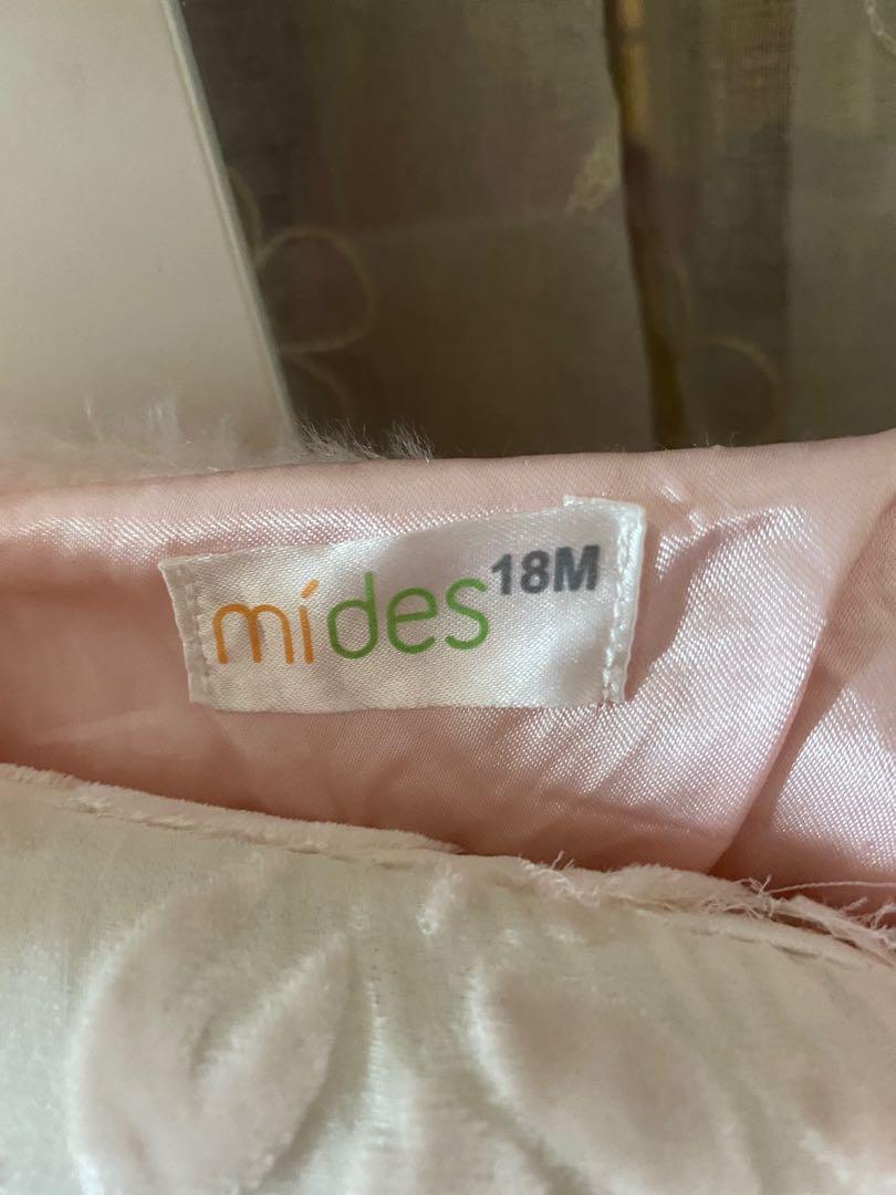 Mides princess jacket （分類：嬰兒及小童流行時尚）位於 Hong Kong。 由 hks.collection 提交（商品編號 1056897708，圖片 3）。簡介： Excellent condition like new Perfect match with princess dress during autumn & winter season Size 18m and can fit up to age 3 -4 。