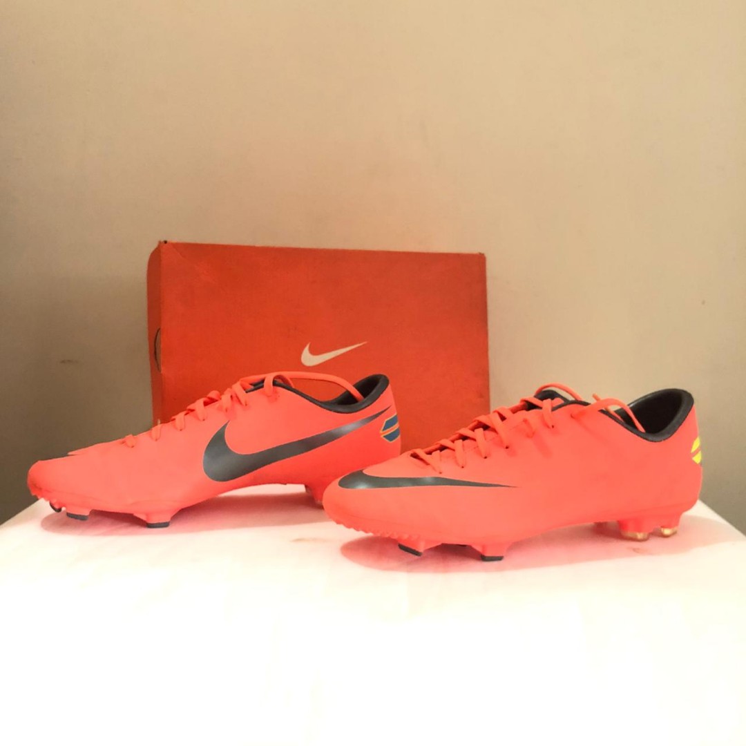 nike mercurial victory iii