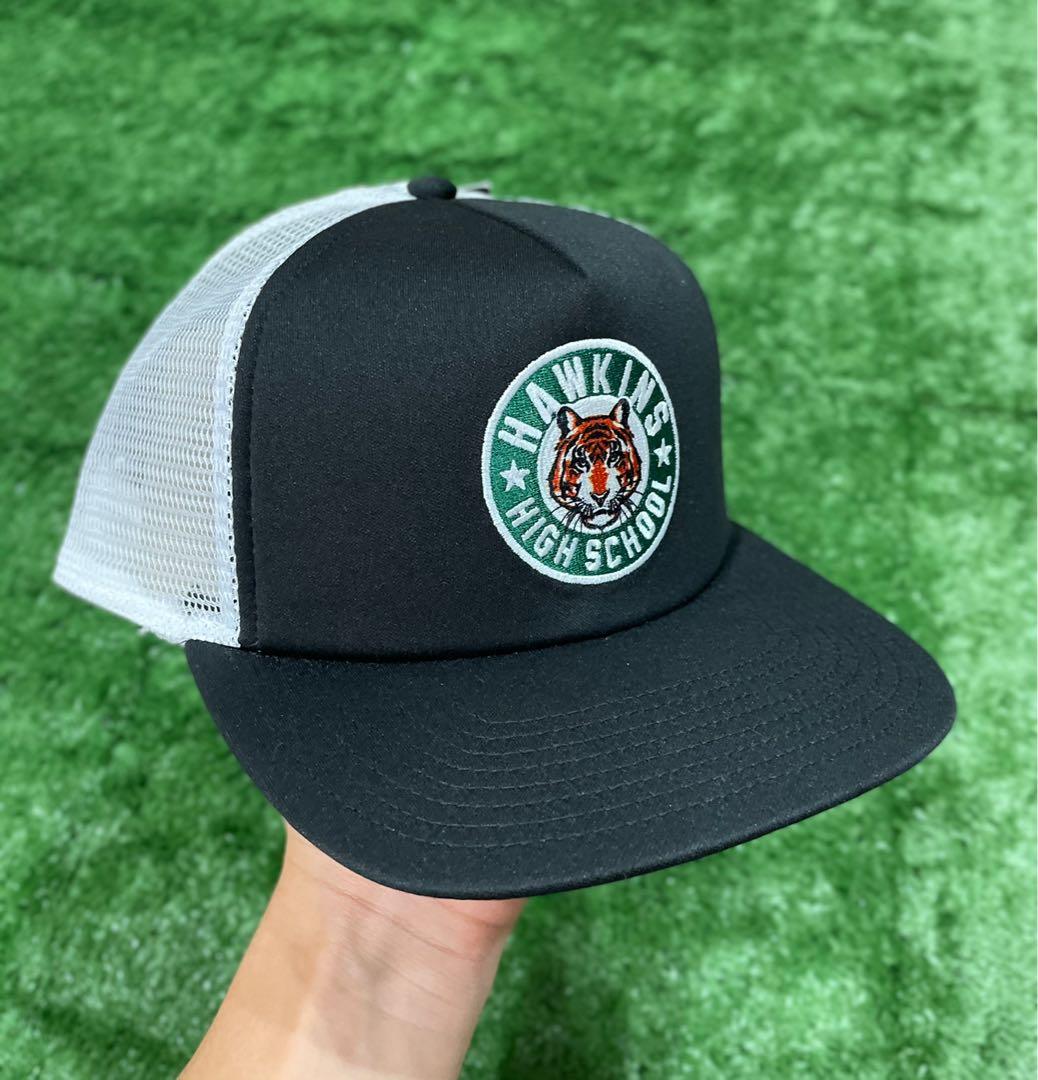 Reductor compileren Zee Nike Stranger Things Trucker Cap, Men's Fashion, Watches & Accessories, Cap  & Hats on Carousell