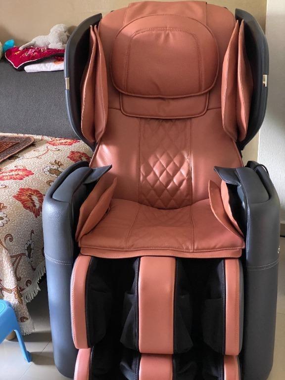 OSIM uRegal Massage Chair Furniture Home Living Furniture