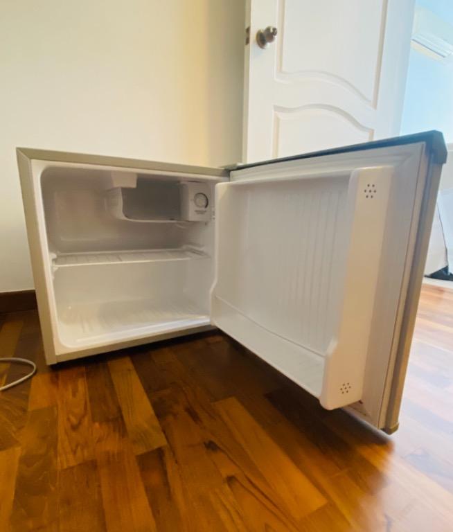 Panasonic Mini Bar Fridge (50L) NRAE51SH, TV & Home Appliances, Kitchen Appliances